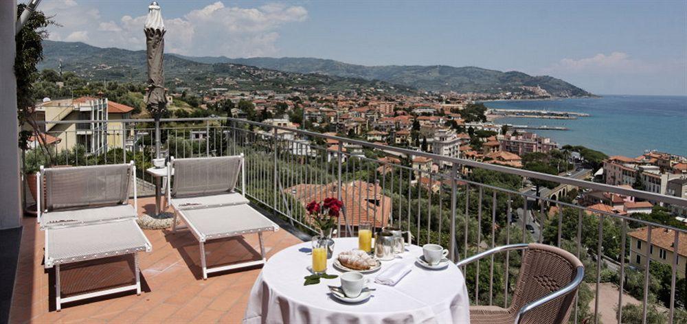Metropol Hotel 4*