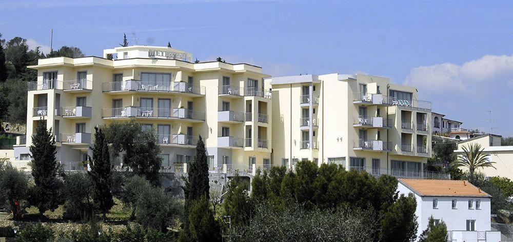 Metropol Hotel