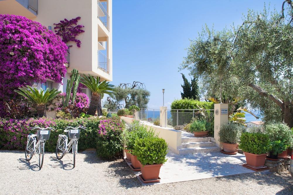 Metropol Hotel Diano Marina