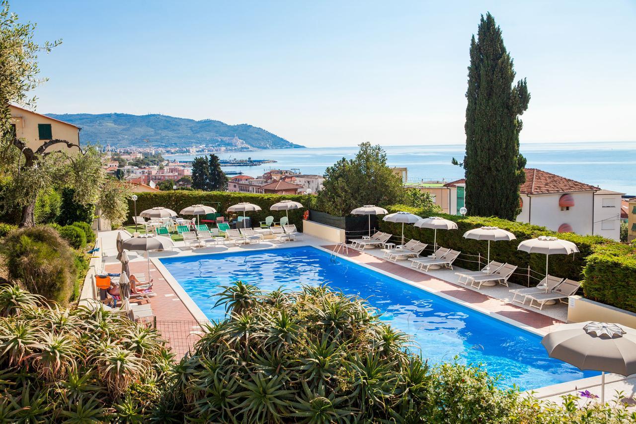 Metropol 4* Diano Marina
